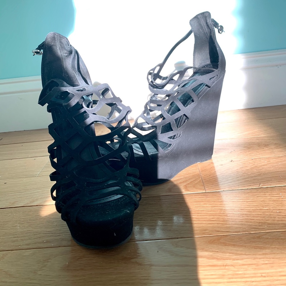 5 inch Black Heels